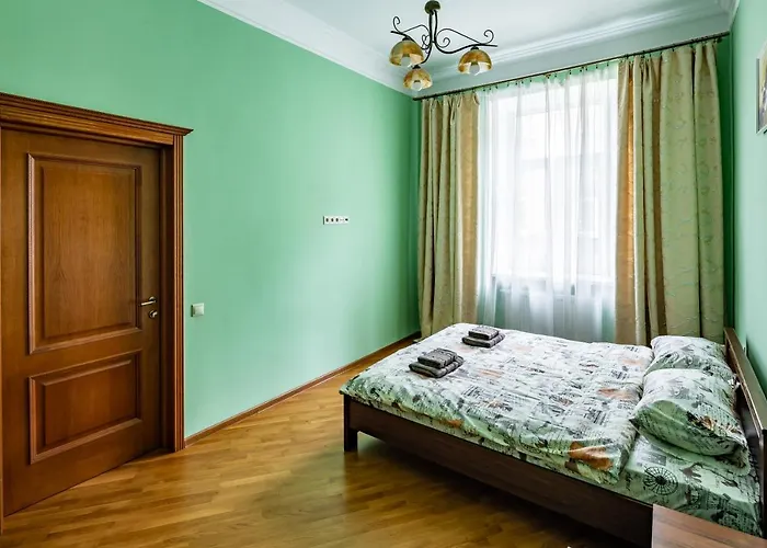 13 Franka 1 Apartament Lwów